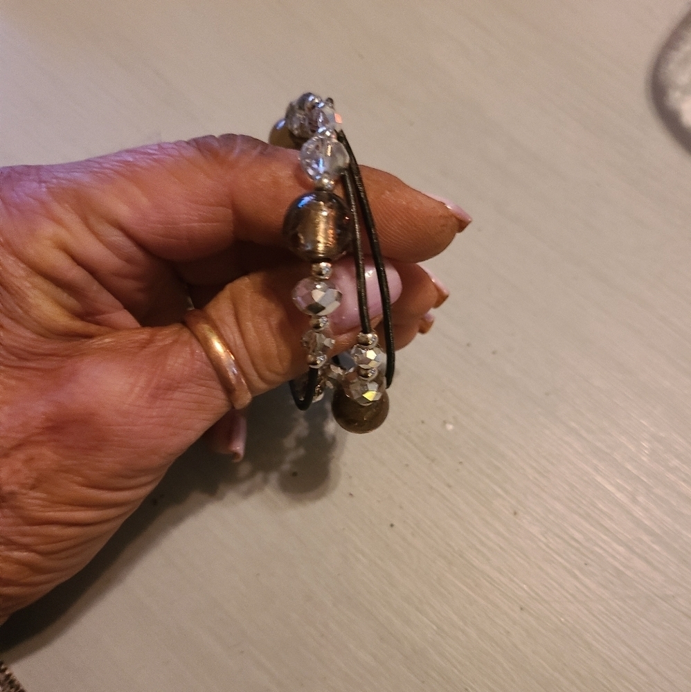 Cute little beaded bracelet, never worn